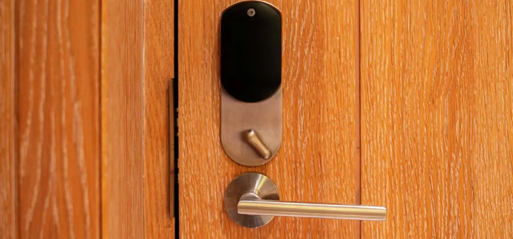 Automatic Locking Door Knob La Presa