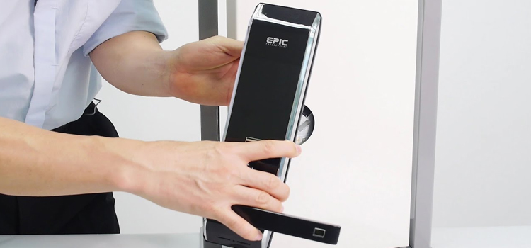 Digital Lock Installation La Presa